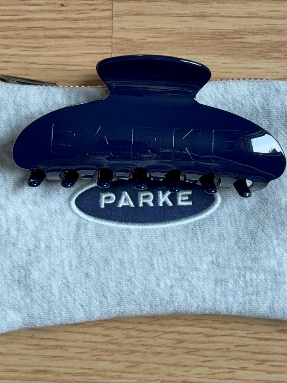 PARKE Claw Clip in Collegiate Blue Brand New with Pouch